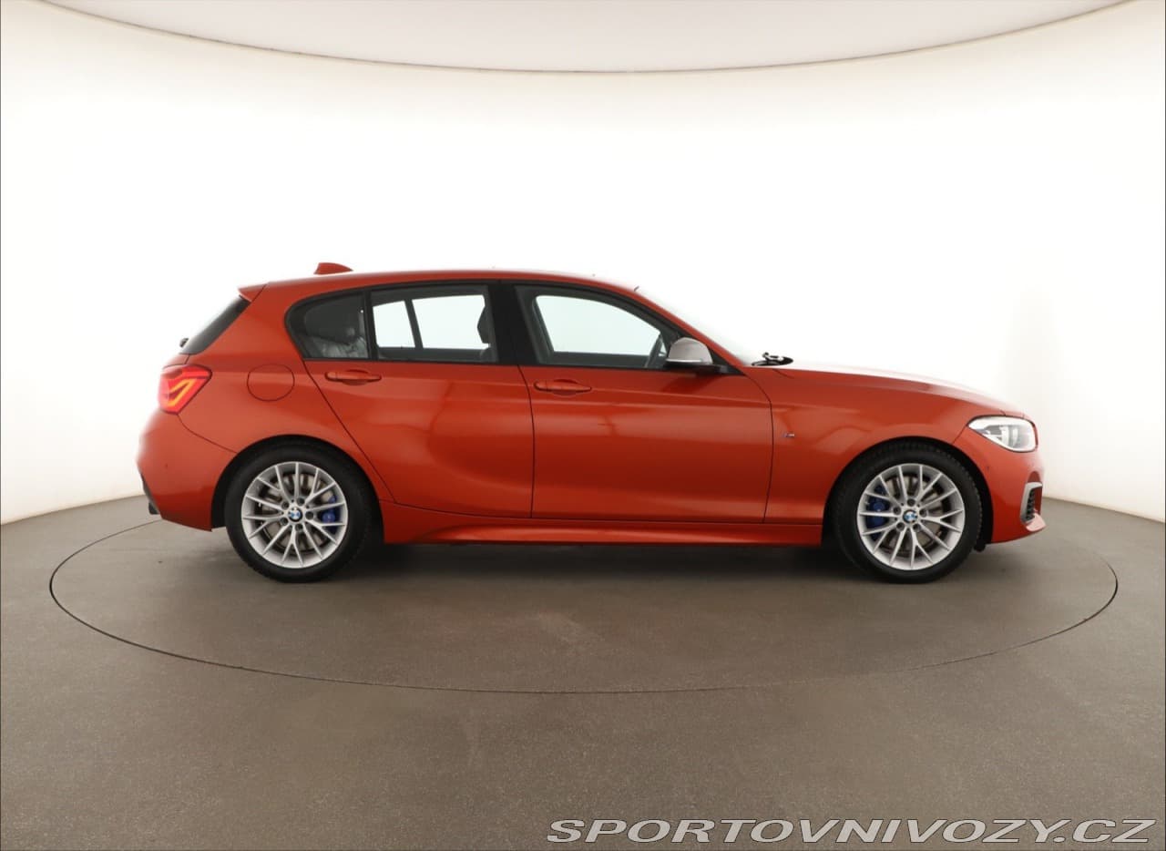 2016 BMW 1-SERIES - 6