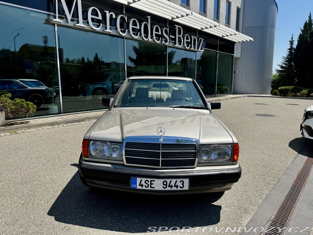 1988 Mercedes-Benz C-CLASS - 9