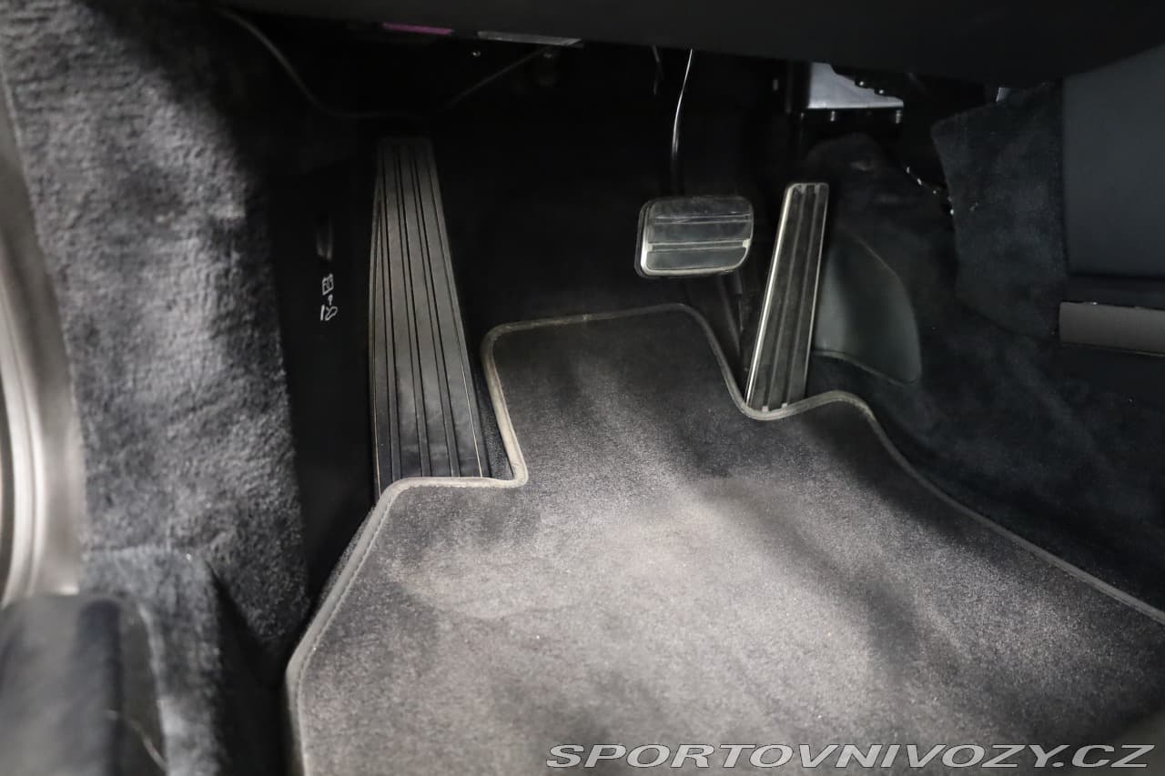 2009 Porsche 911 - 12