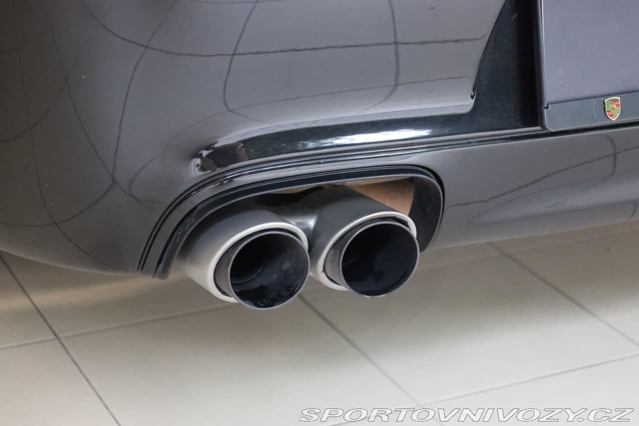2009 Porsche 911 - 18