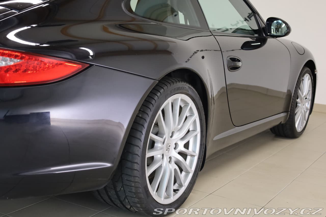 2009 Porsche 911 - 20
