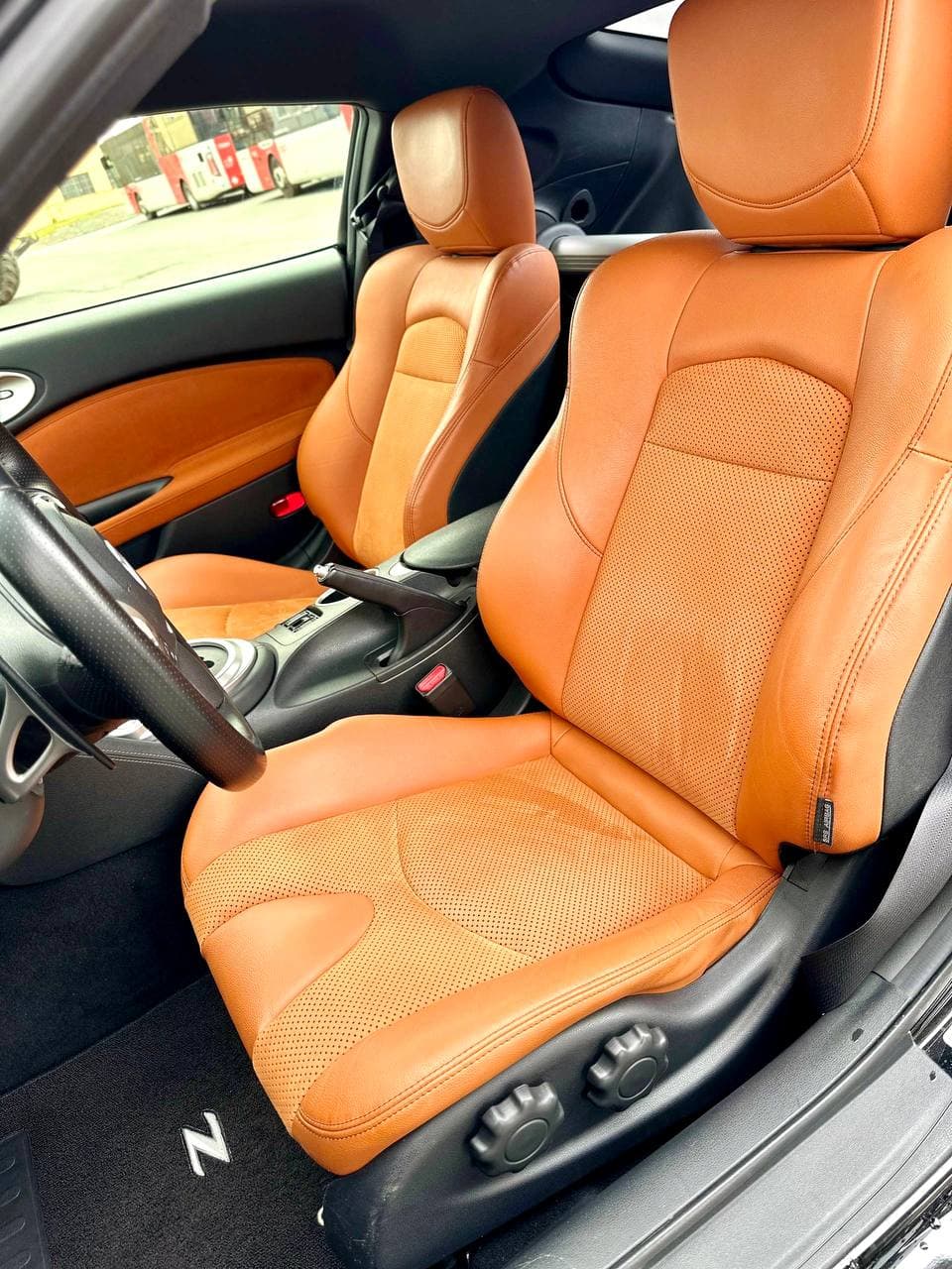 2018 Nissan 370Z - 10