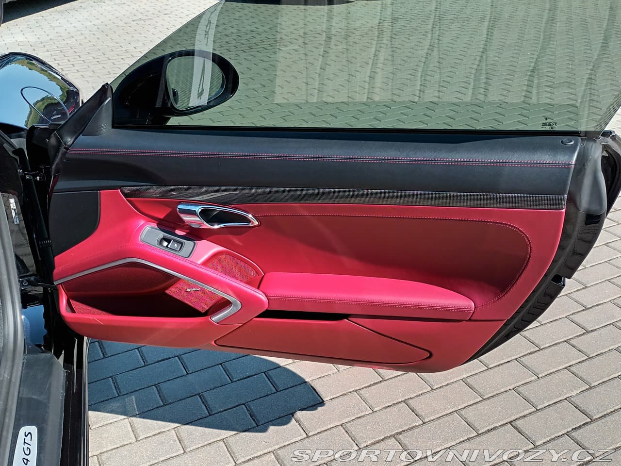 2018 Porsche 911 - 13