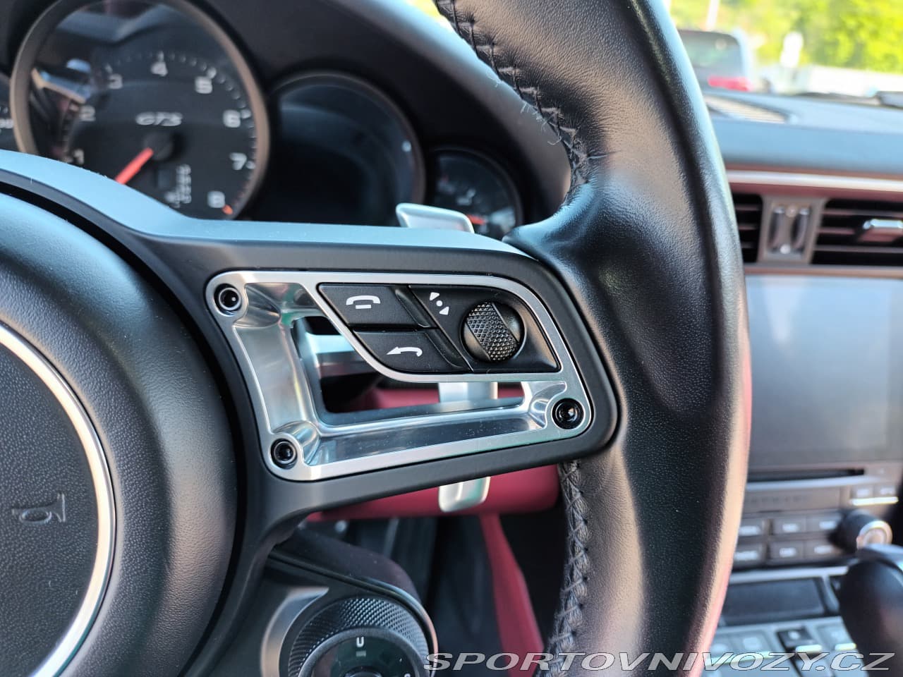 2018 Porsche 911 - 16