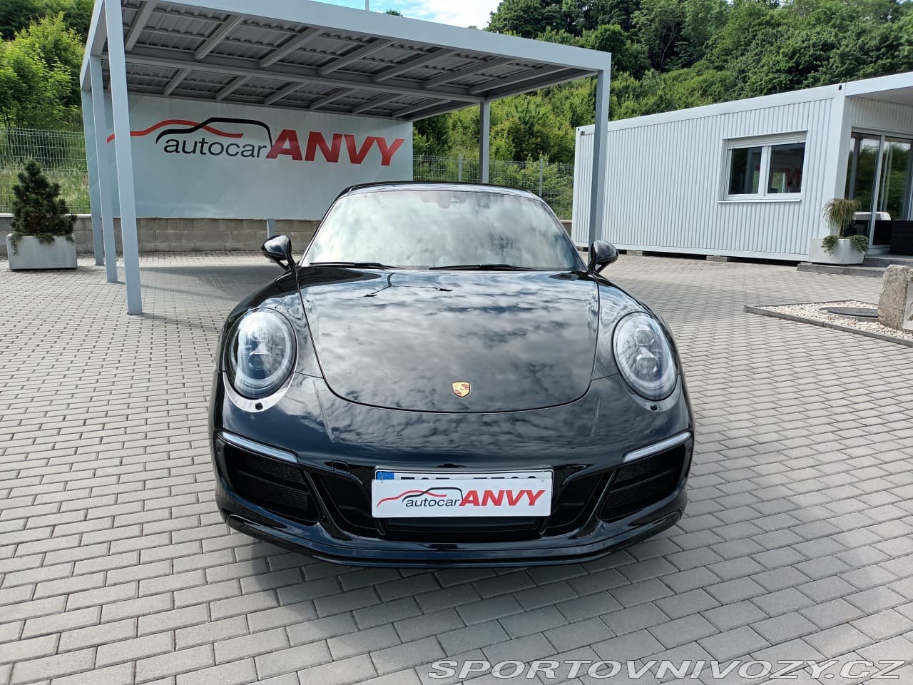 2018 Porsche 911 - 20