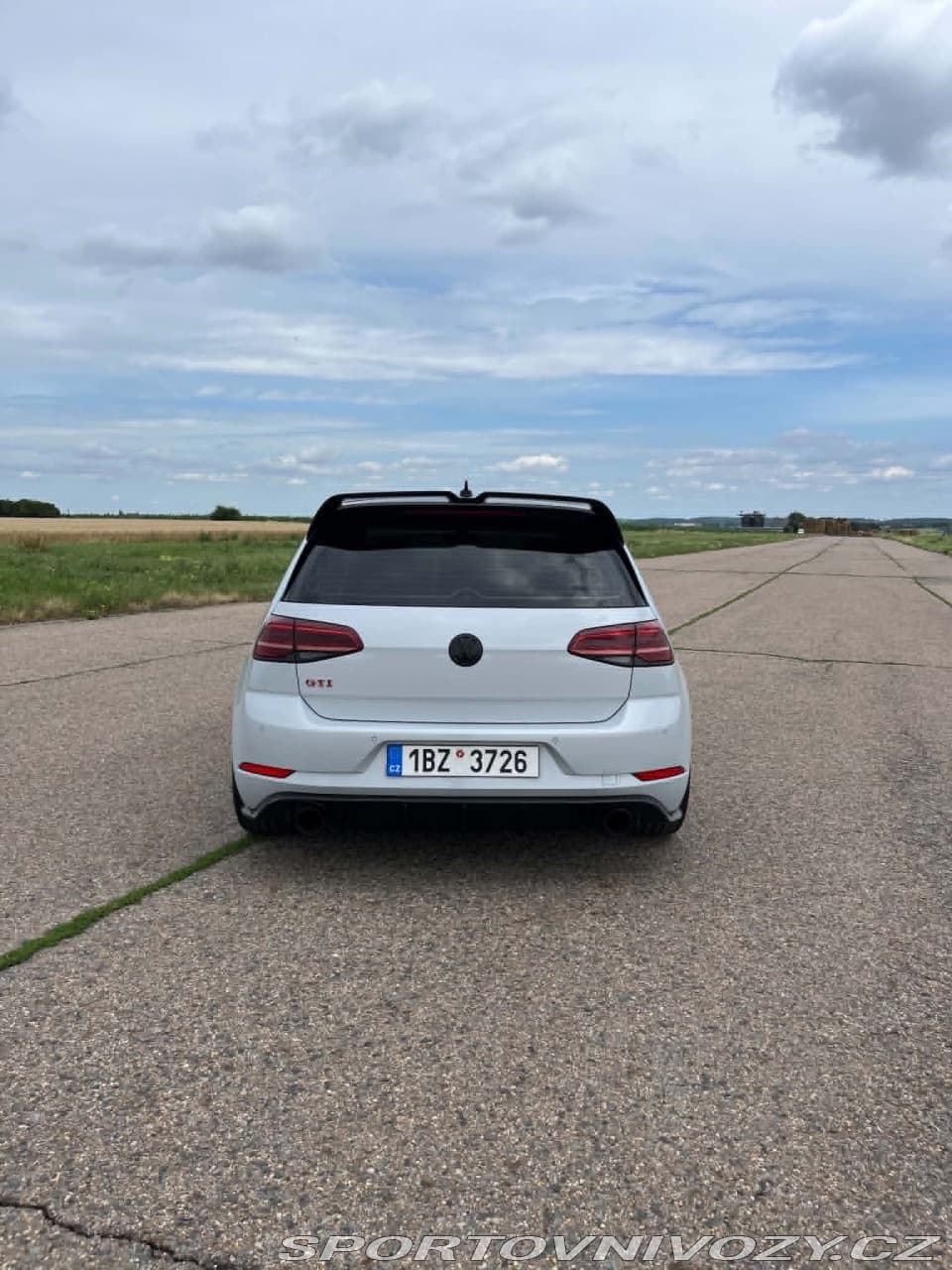 2018 Volkswagen GOLF - 17