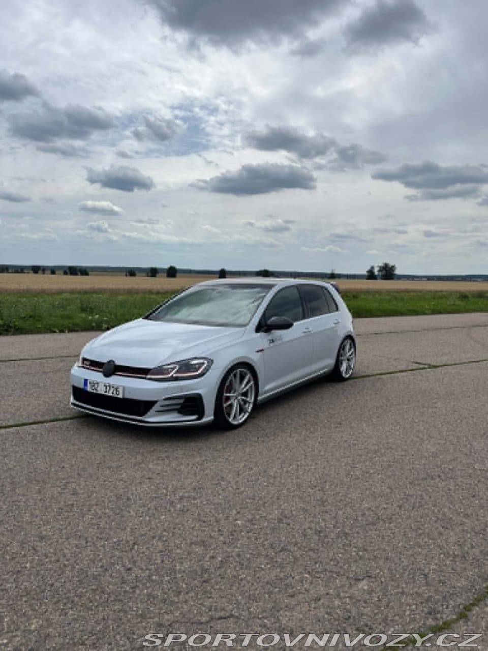 2018 Volkswagen GOLF - 20