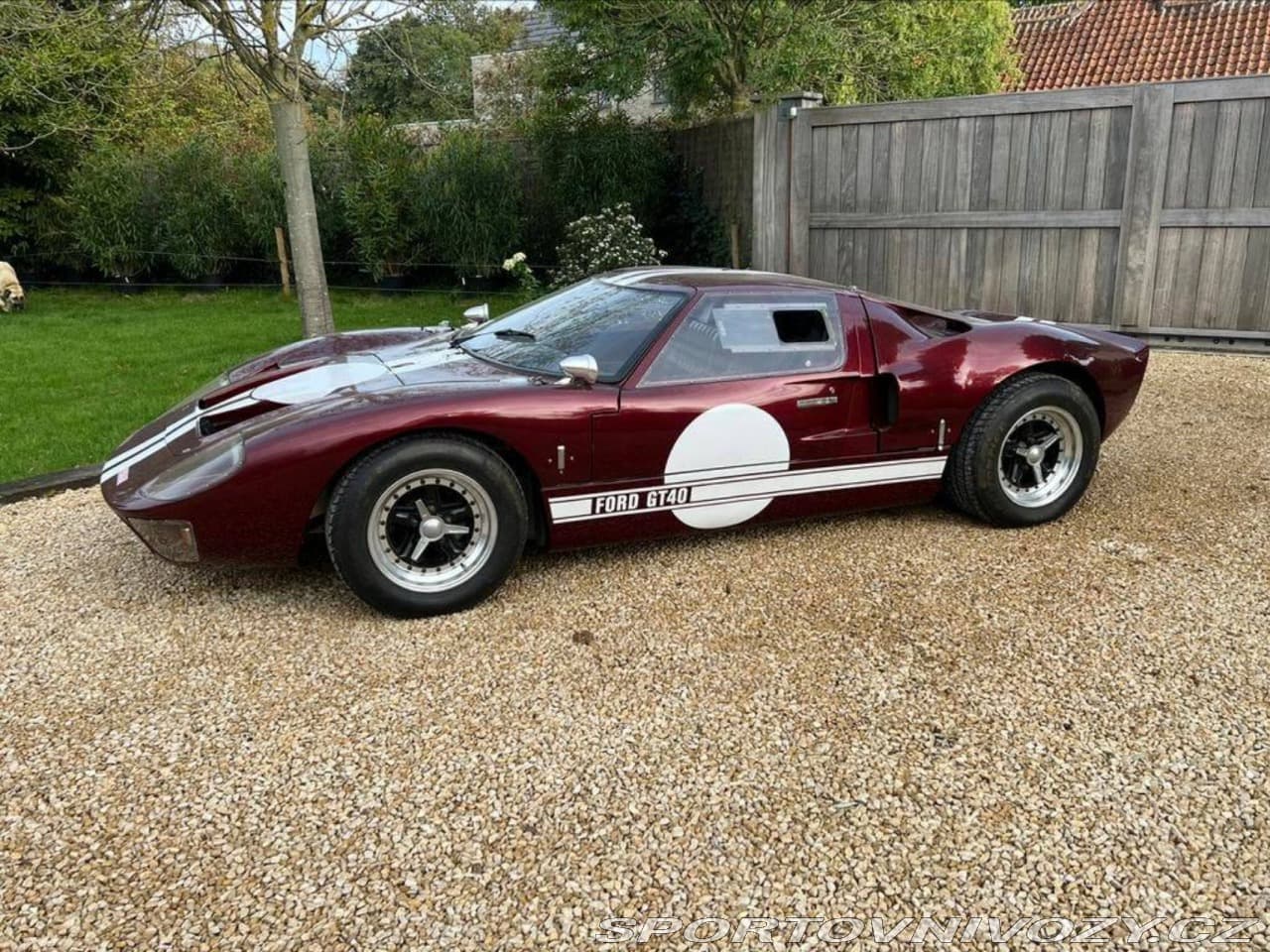 1966 Ford GT - 7