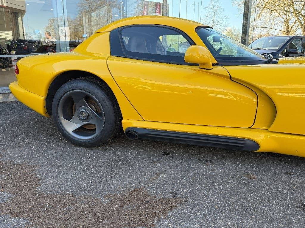 1993 Dodge VIPER - 8