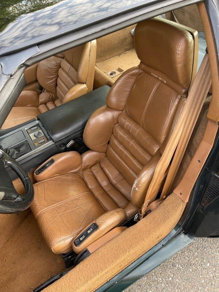 1990 Chevrolet CORVETTE - 10
