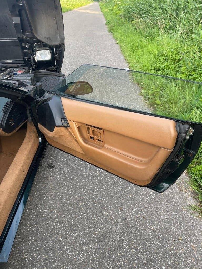 1990 Chevrolet CORVETTE - 17