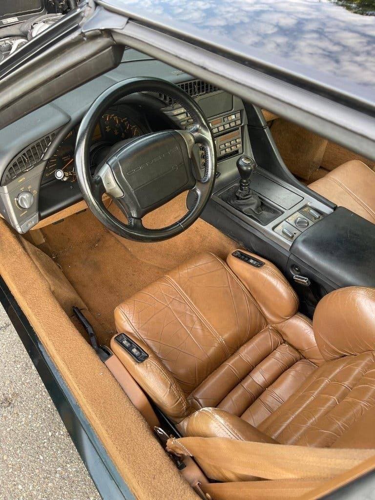 1990 Chevrolet CORVETTE - 9