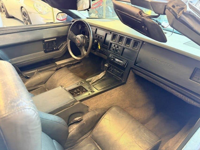 1984 Chevrolet CORVETTE - 10