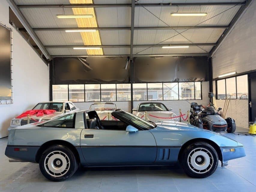 1984 Chevrolet CORVETTE - 4