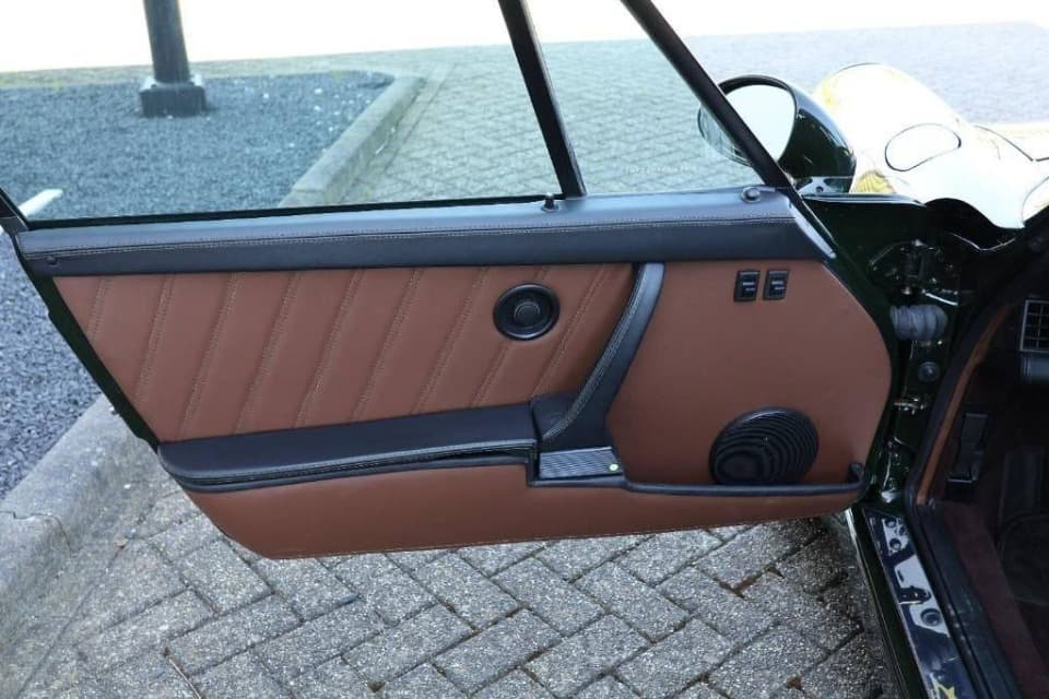 1990 Porsche 911 - 14