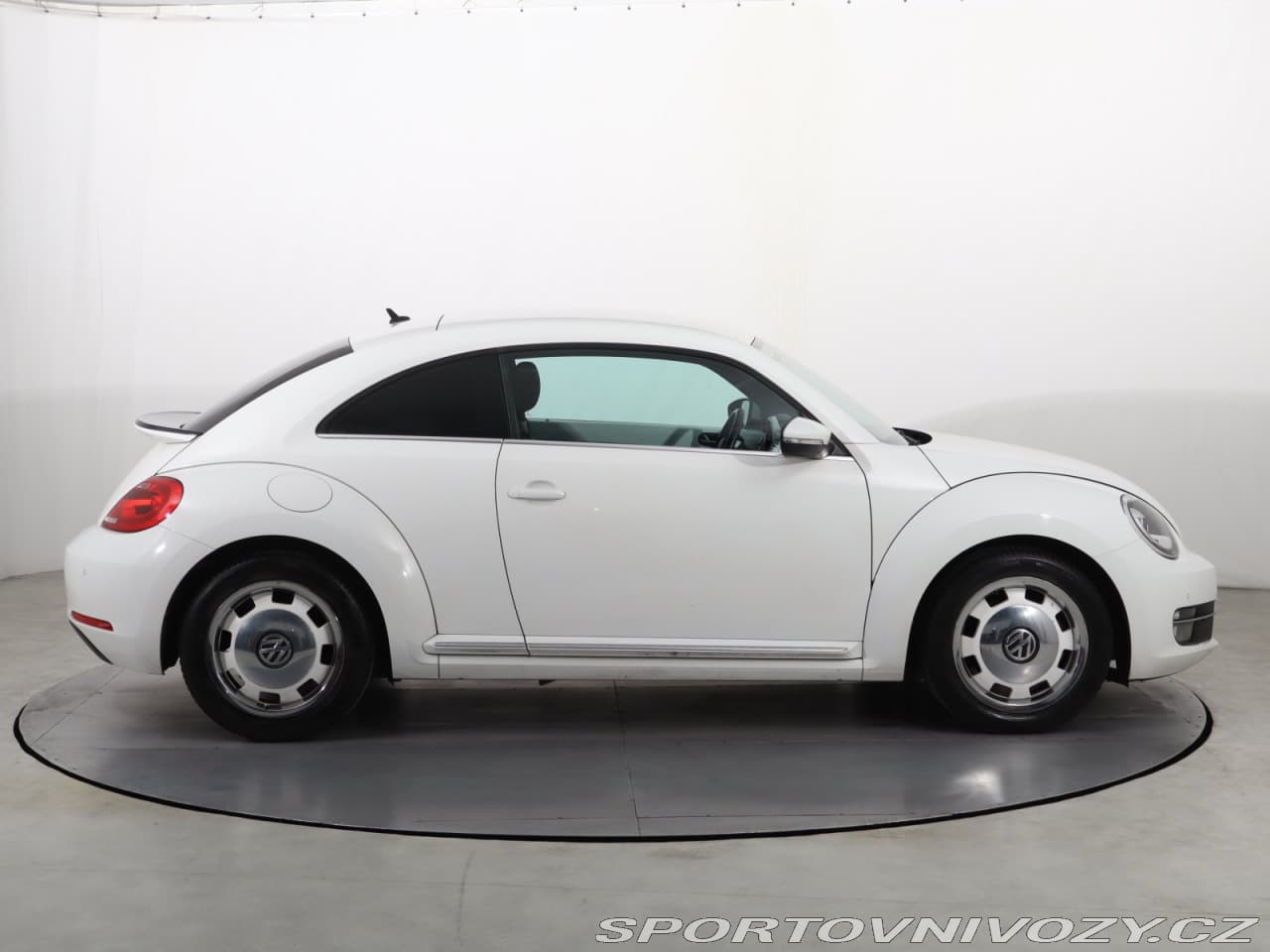 2014 Volkswagen BEETLE - 6