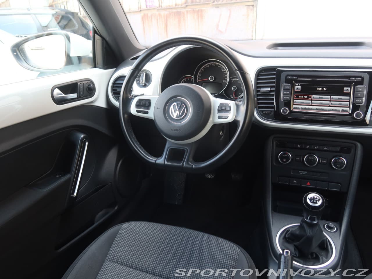 2014 Volkswagen BEETLE - 7
