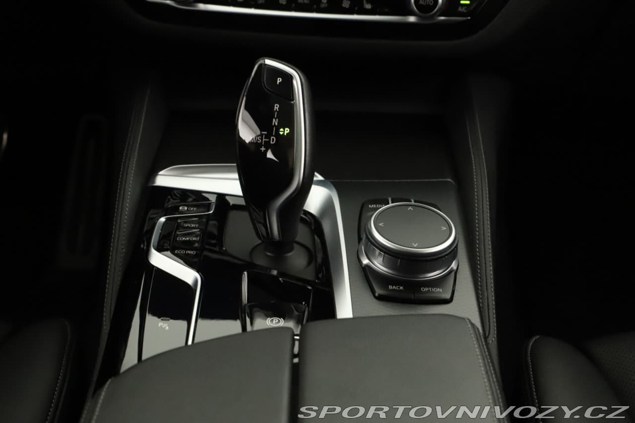 2021 BMW 5-SERIES - 10