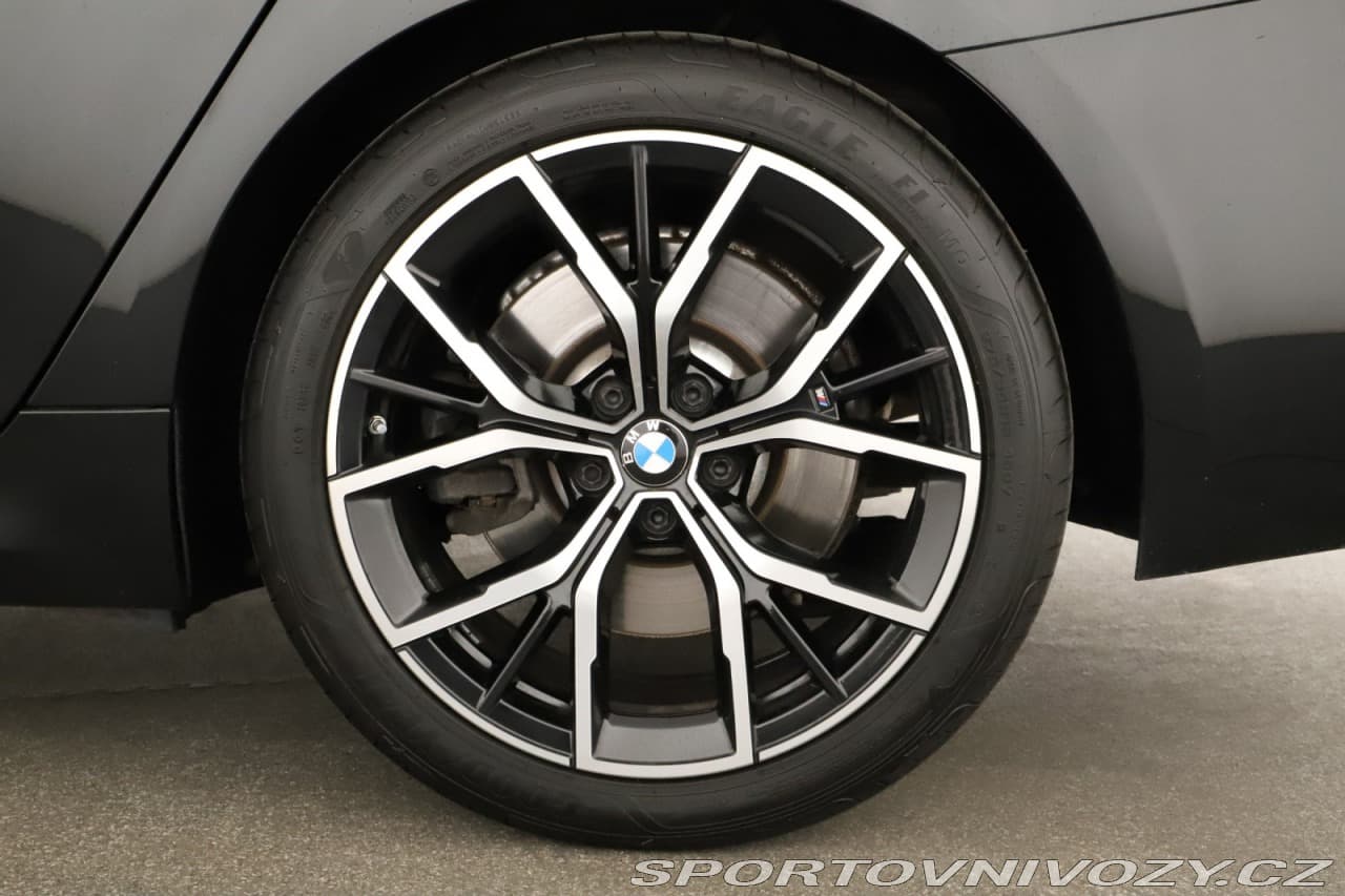 2021 BMW 5-SERIES - 12