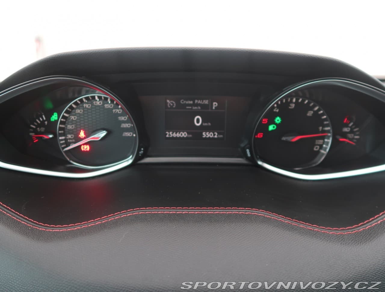 2016 Peugeot 308 - 11