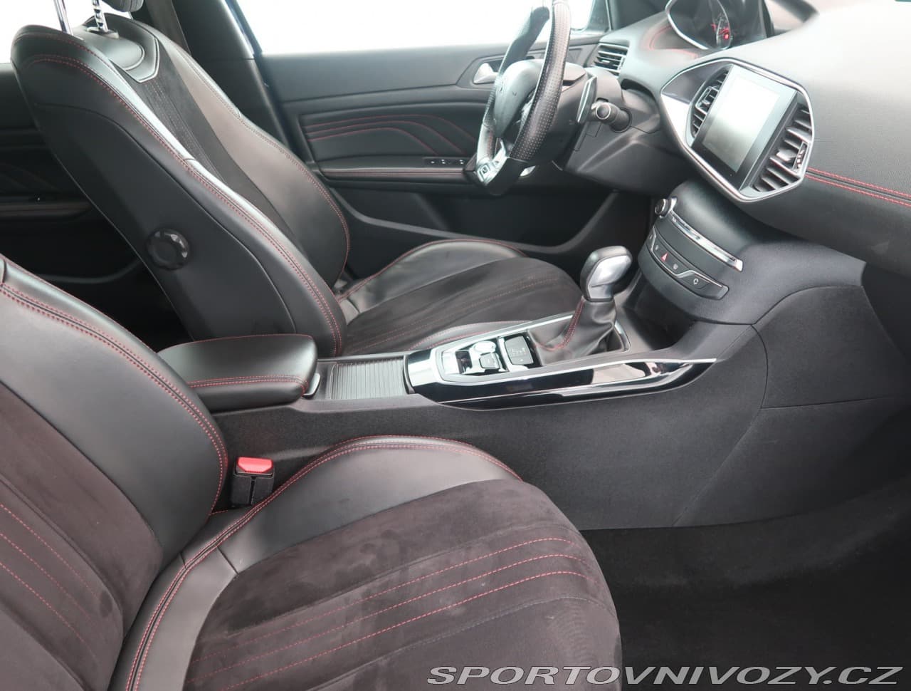 2016 Peugeot 308 - 9
