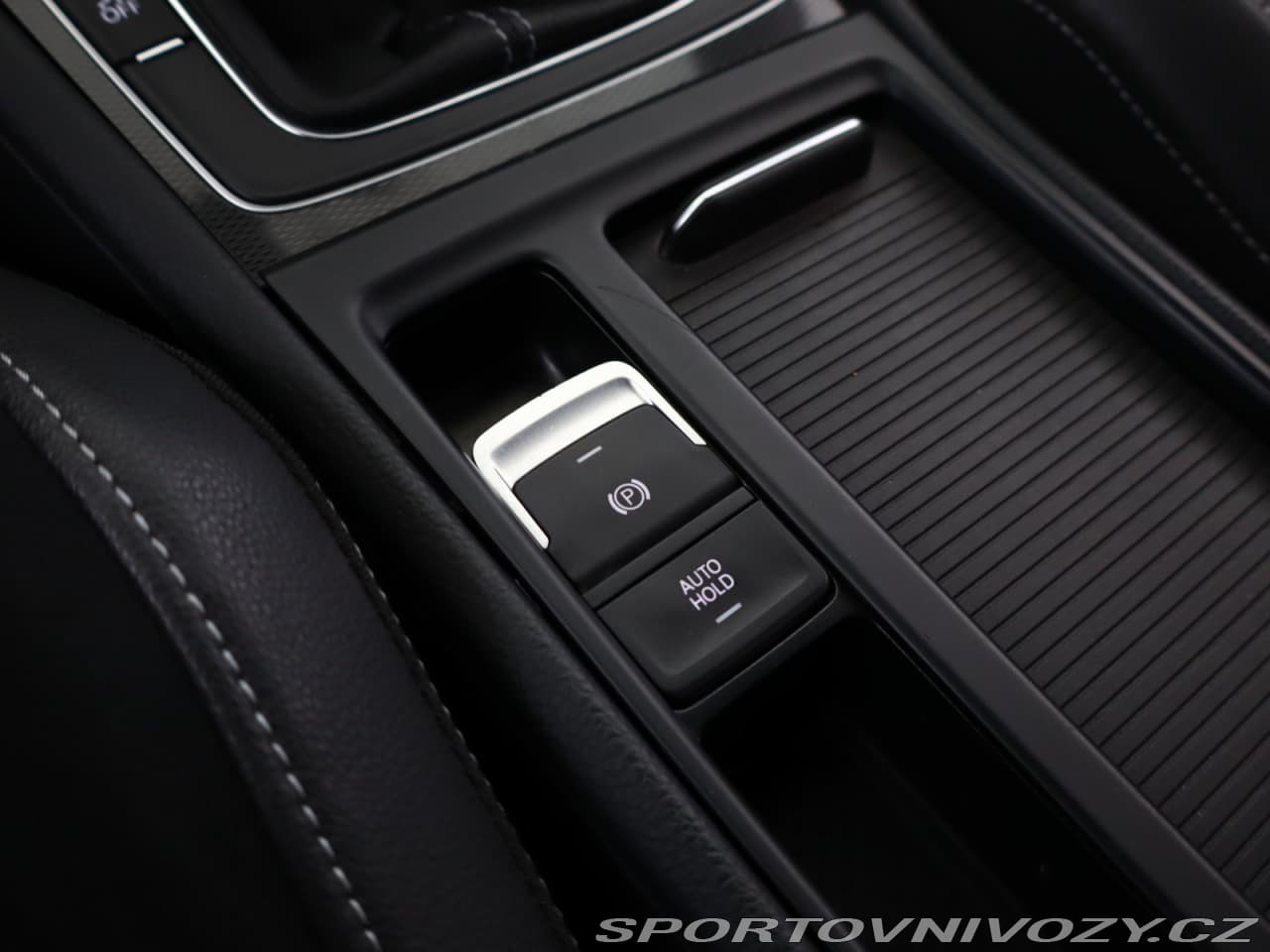 2015 Volkswagen GOLF - 17