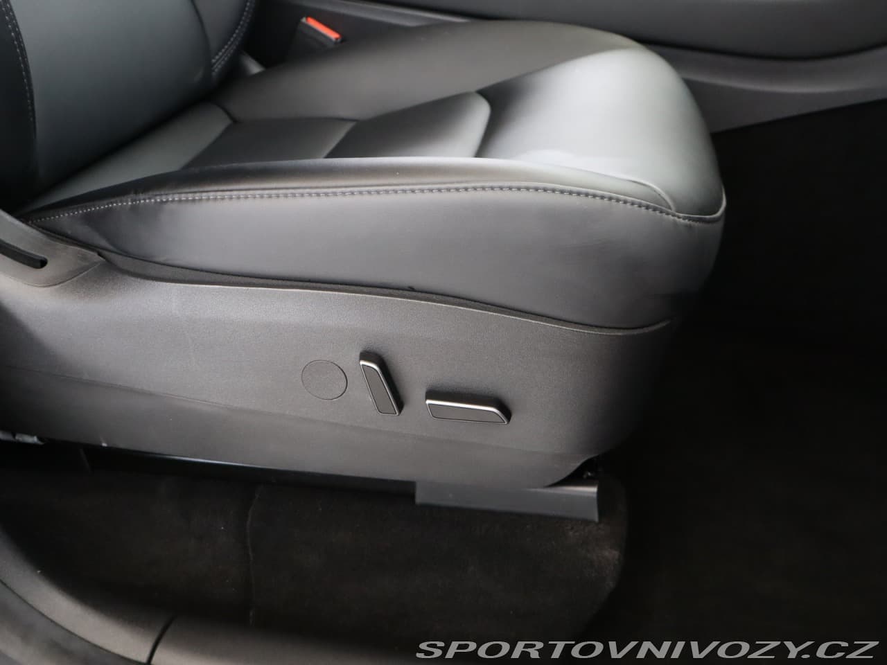 2022 Tesla MODEL Y - 19