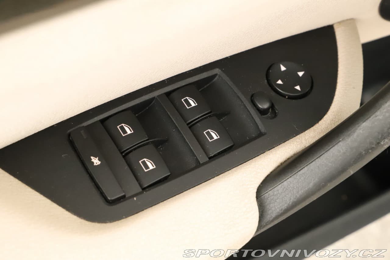 2010 BMW X1 - 9