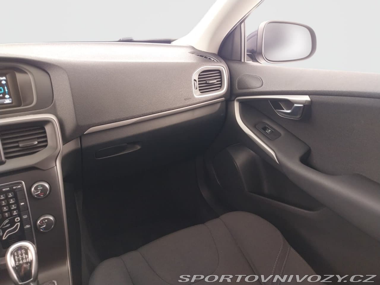 2012 Volvo V40 - 8