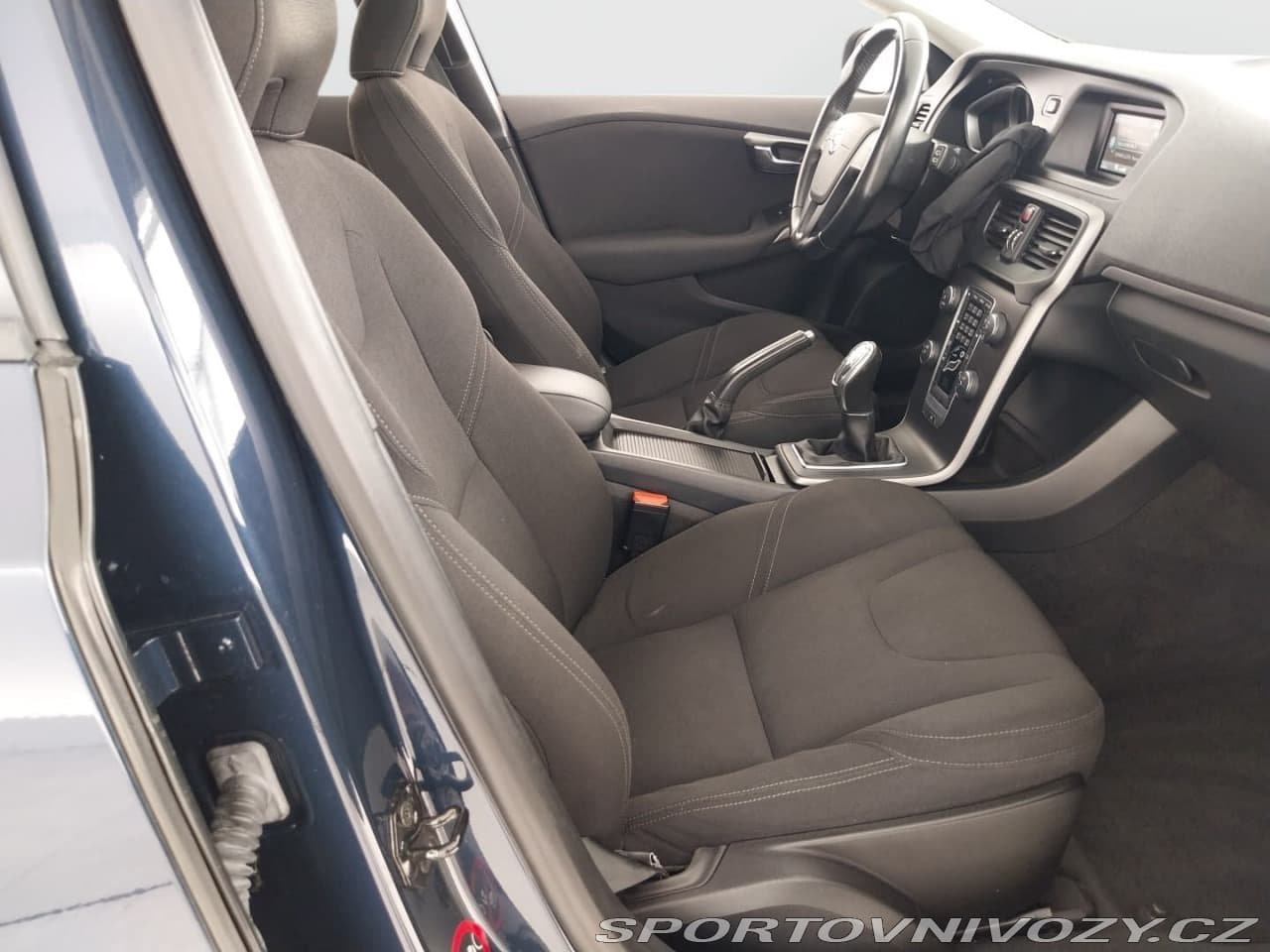 2012 Volvo V40 - 9