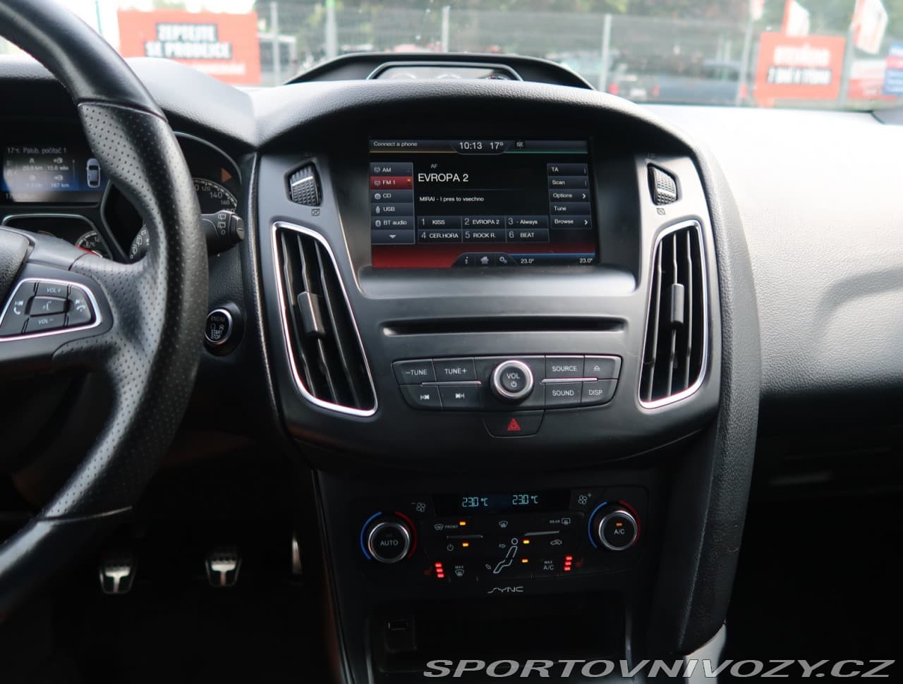 2015 Ford FOCUS - 12