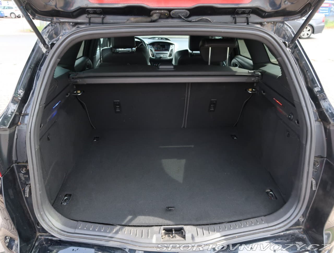 2015 Ford FOCUS - 13