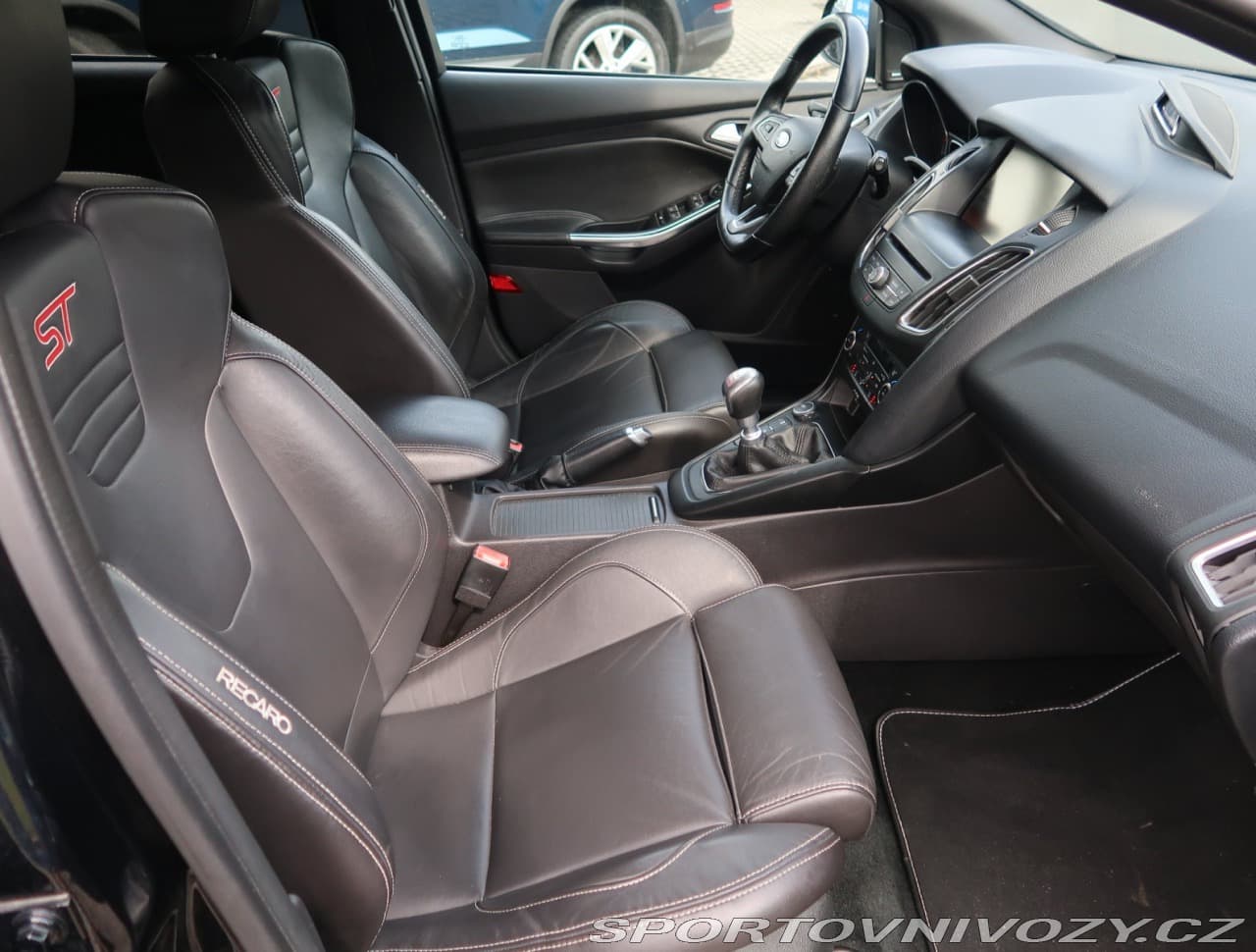 2015 Ford FOCUS - 9