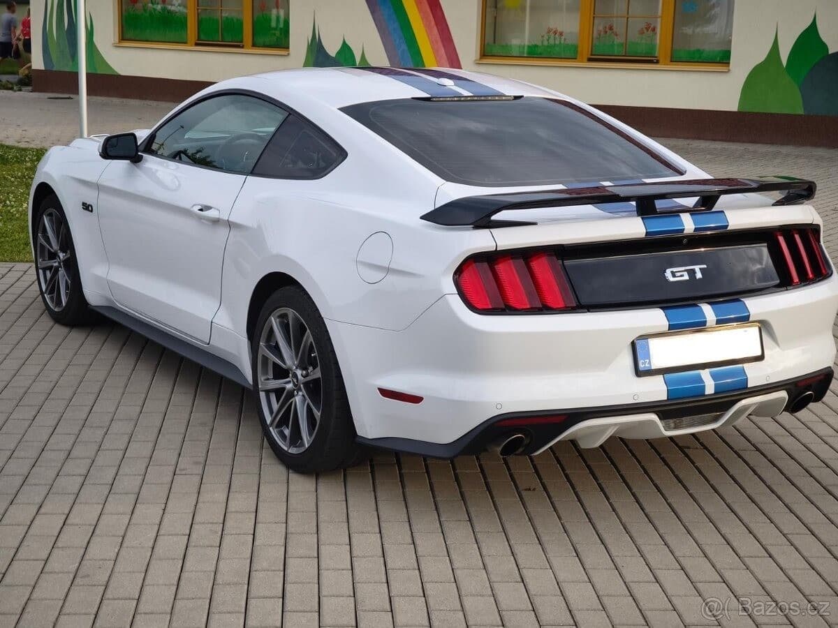Ford MUSTANG - 8