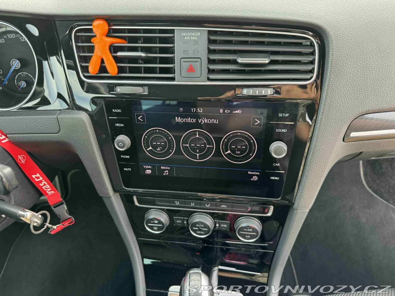 2019 Volkswagen GOLF - 12