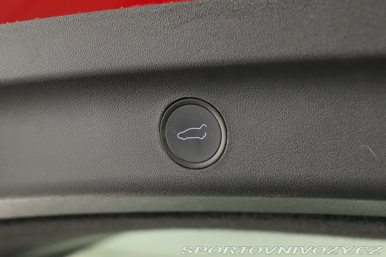 2022 Tesla MODEL Y - 11
