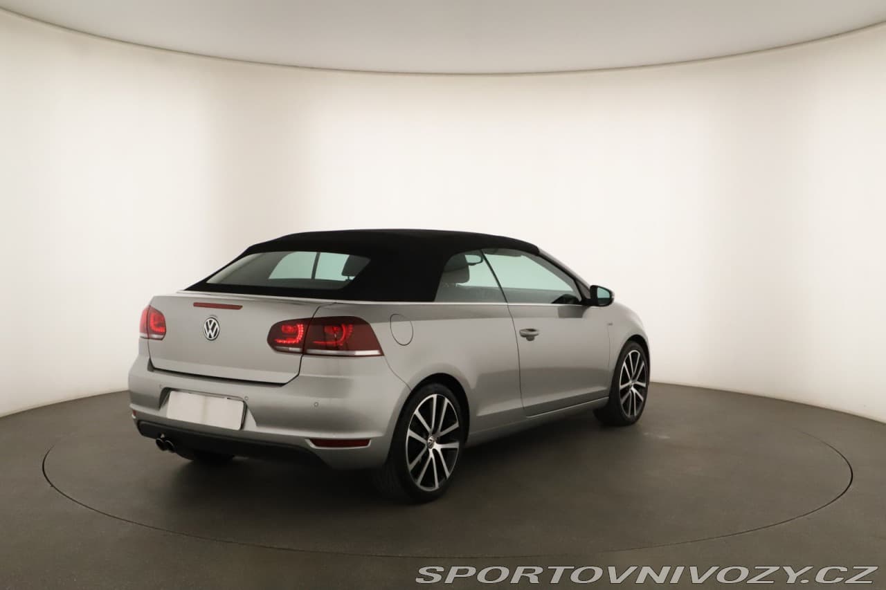 2015 Volkswagen GOLF - 16