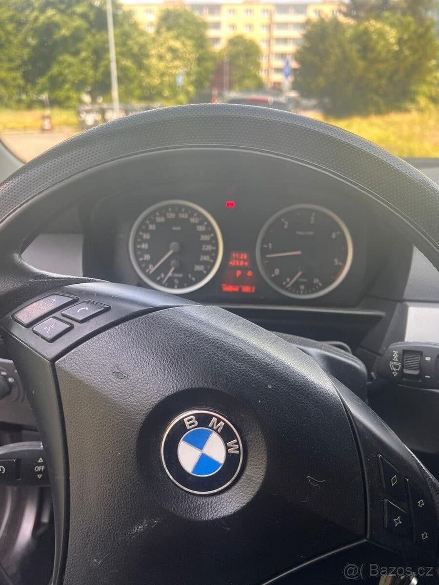 BMW 5-SERIES - 13