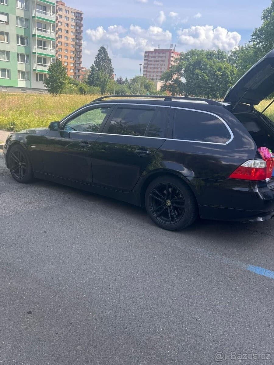 BMW 5-SERIES - 3