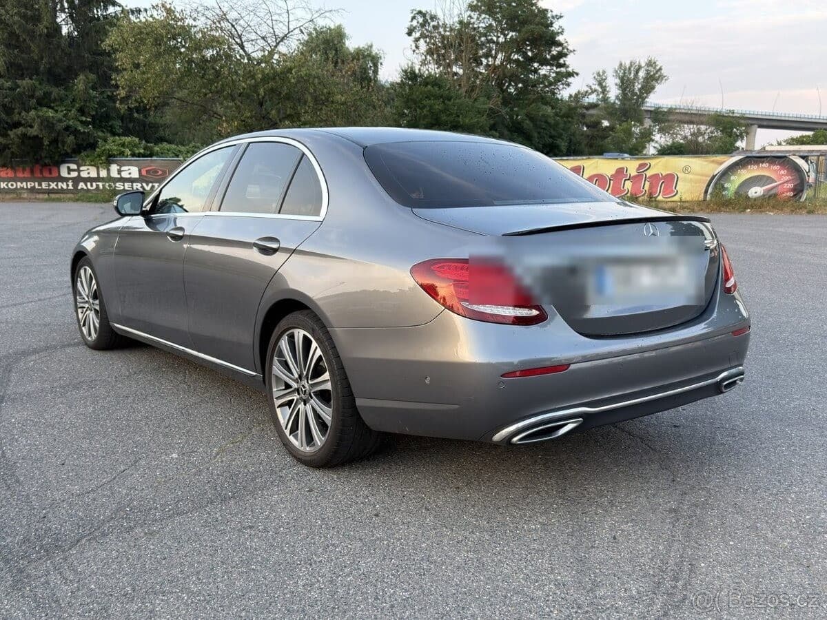 2018 Mercedes-Benz E-CLASS - 4