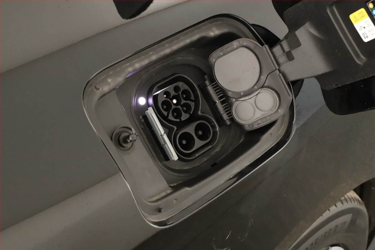 2022 BMW i4 - 20