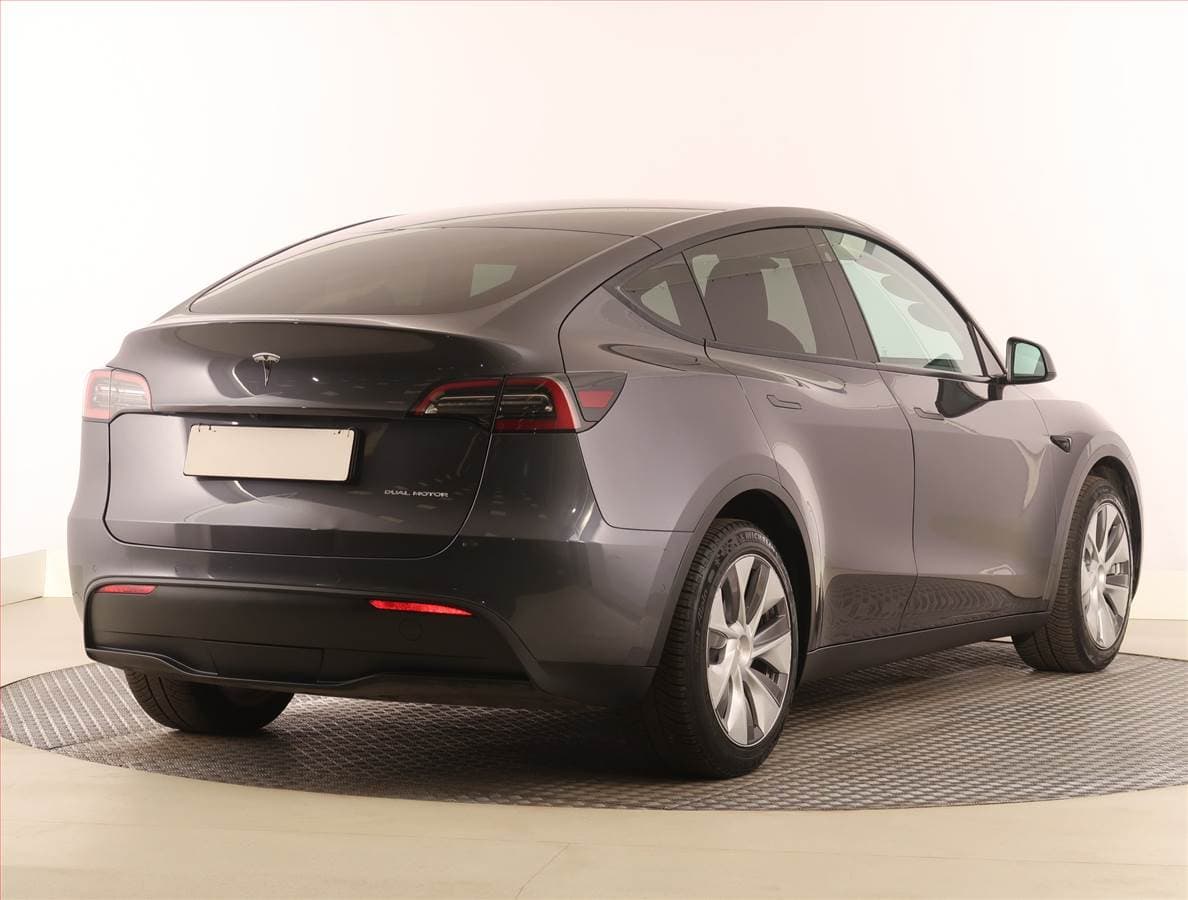2022 Tesla MODEL Y - 5