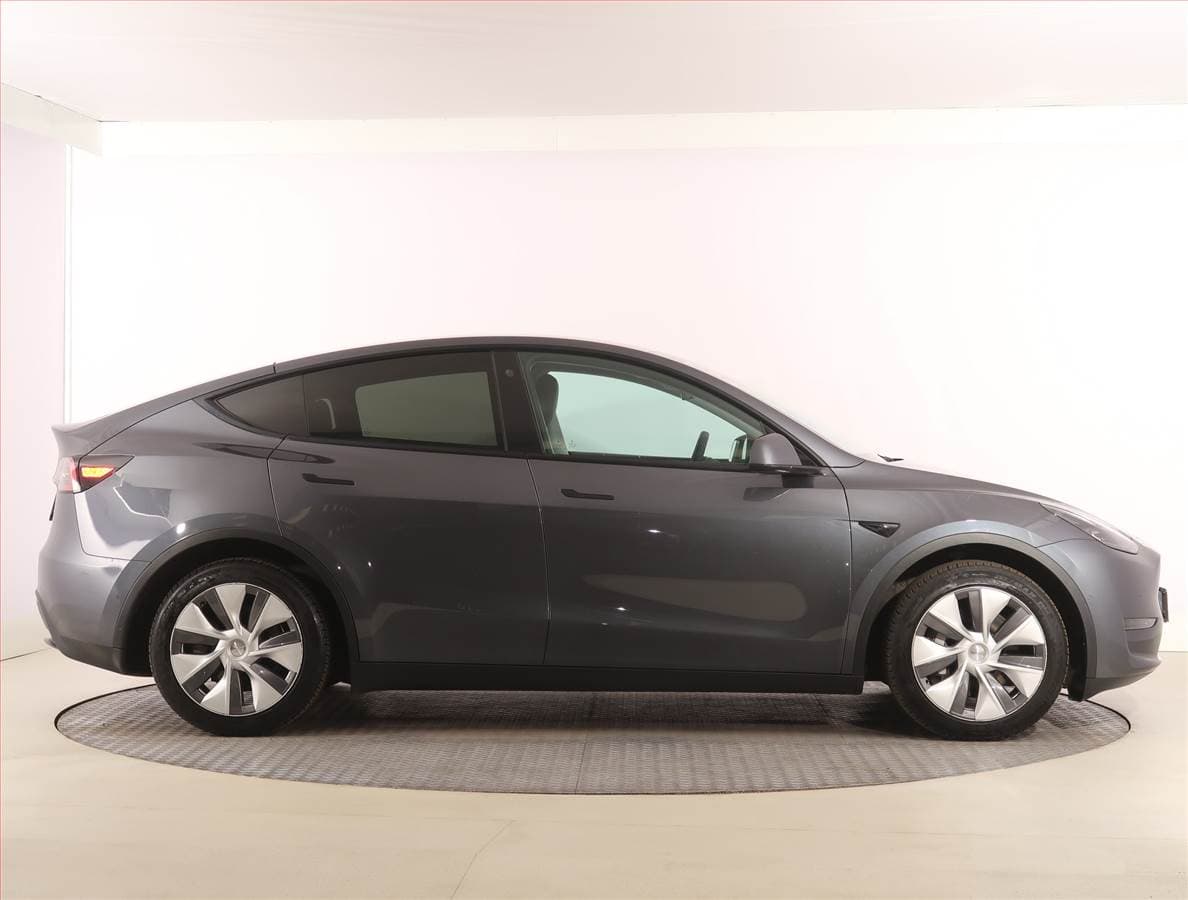 2022 Tesla MODEL Y - 6