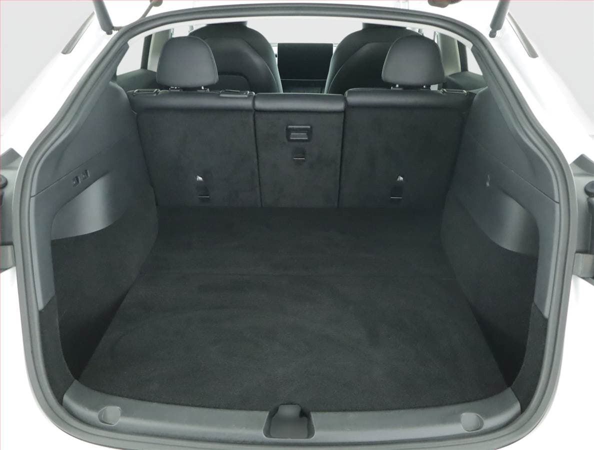 2022 Tesla MODEL Y - 14