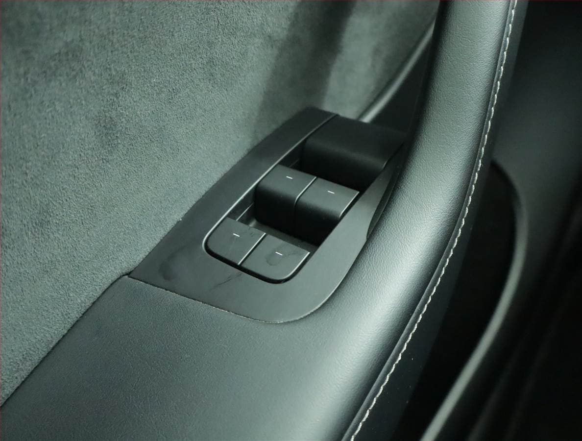 2022 Tesla MODEL Y - 17