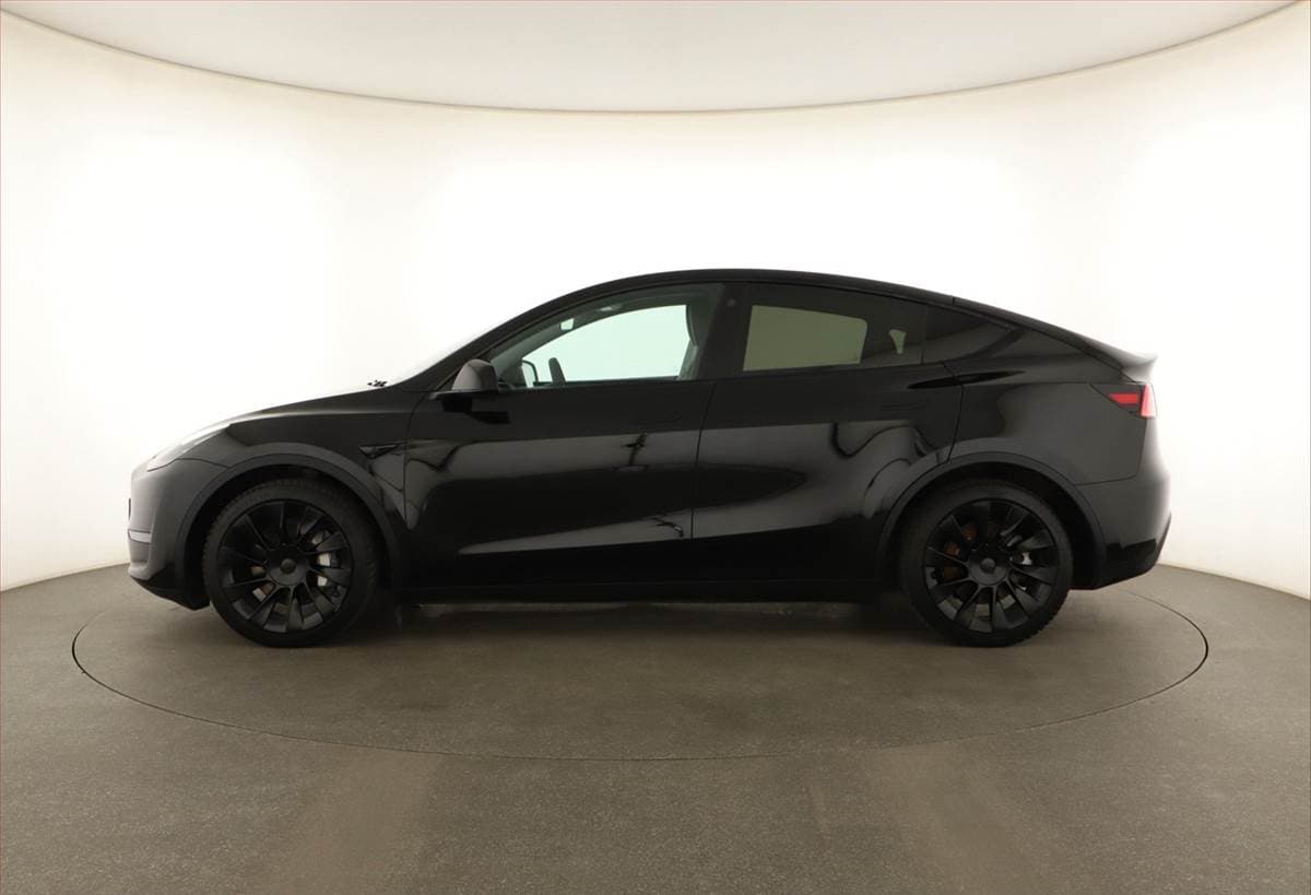 2023 Tesla MODEL Y - 3