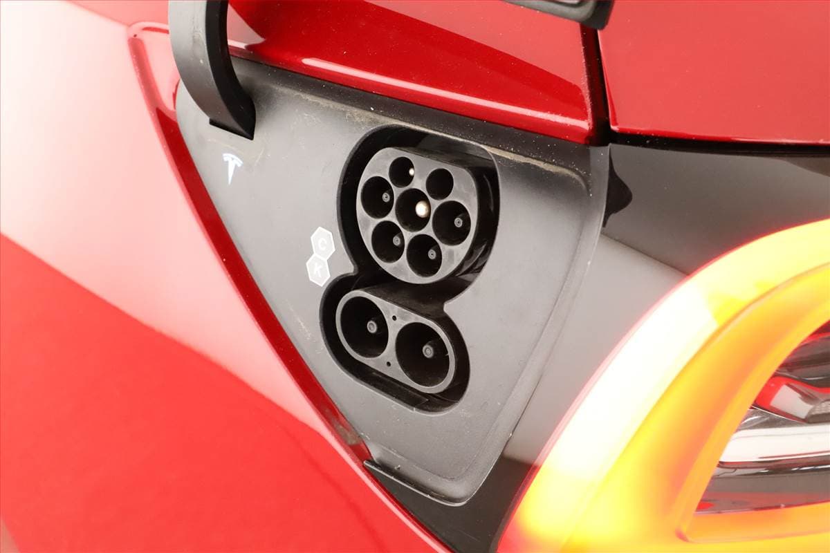 2022 Tesla MODEL Y - 18