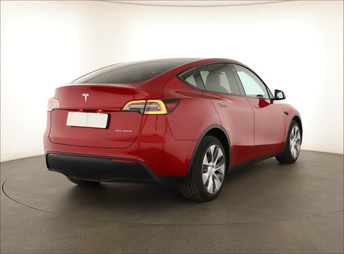 2022 Tesla MODEL Y - 5