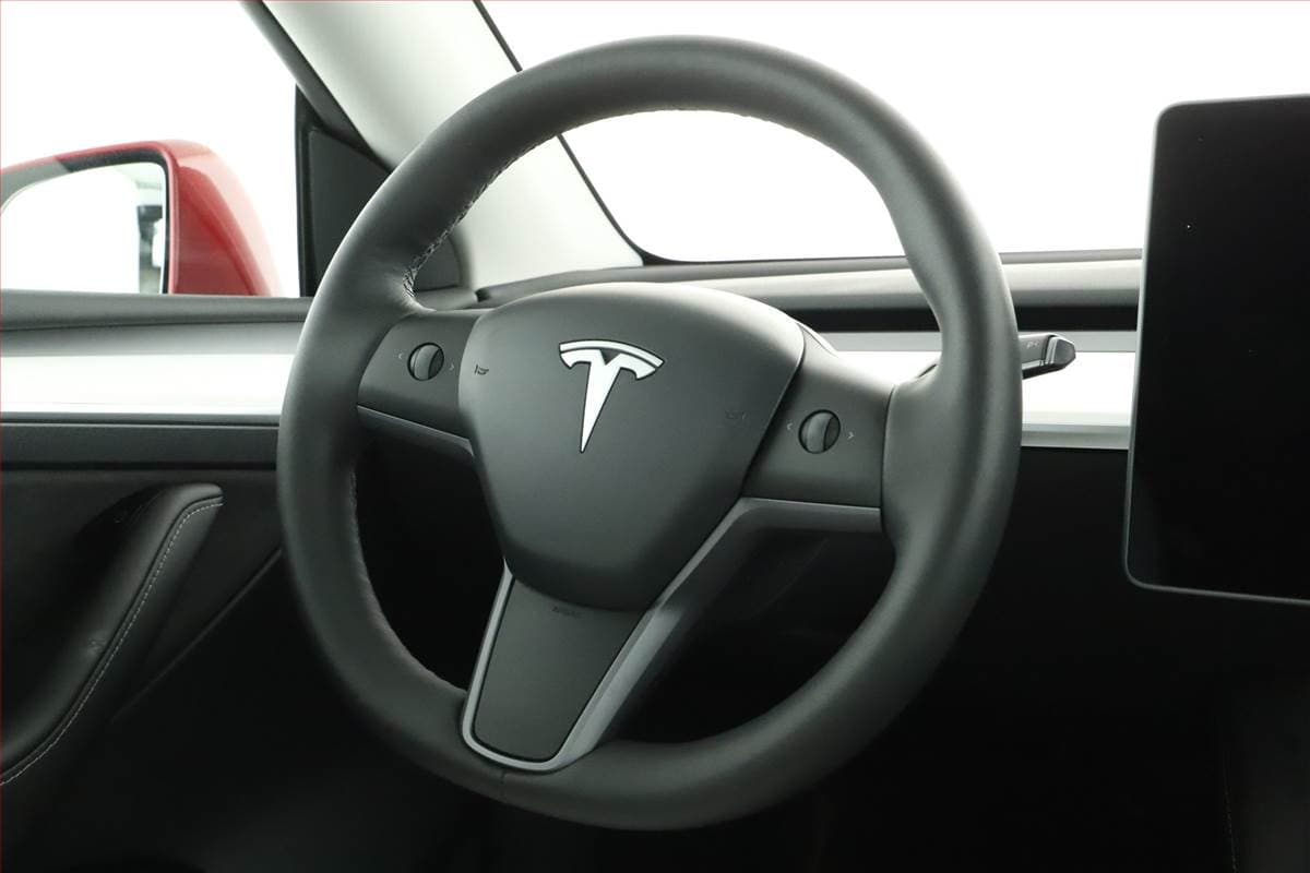 2022 Tesla MODEL Y - 8