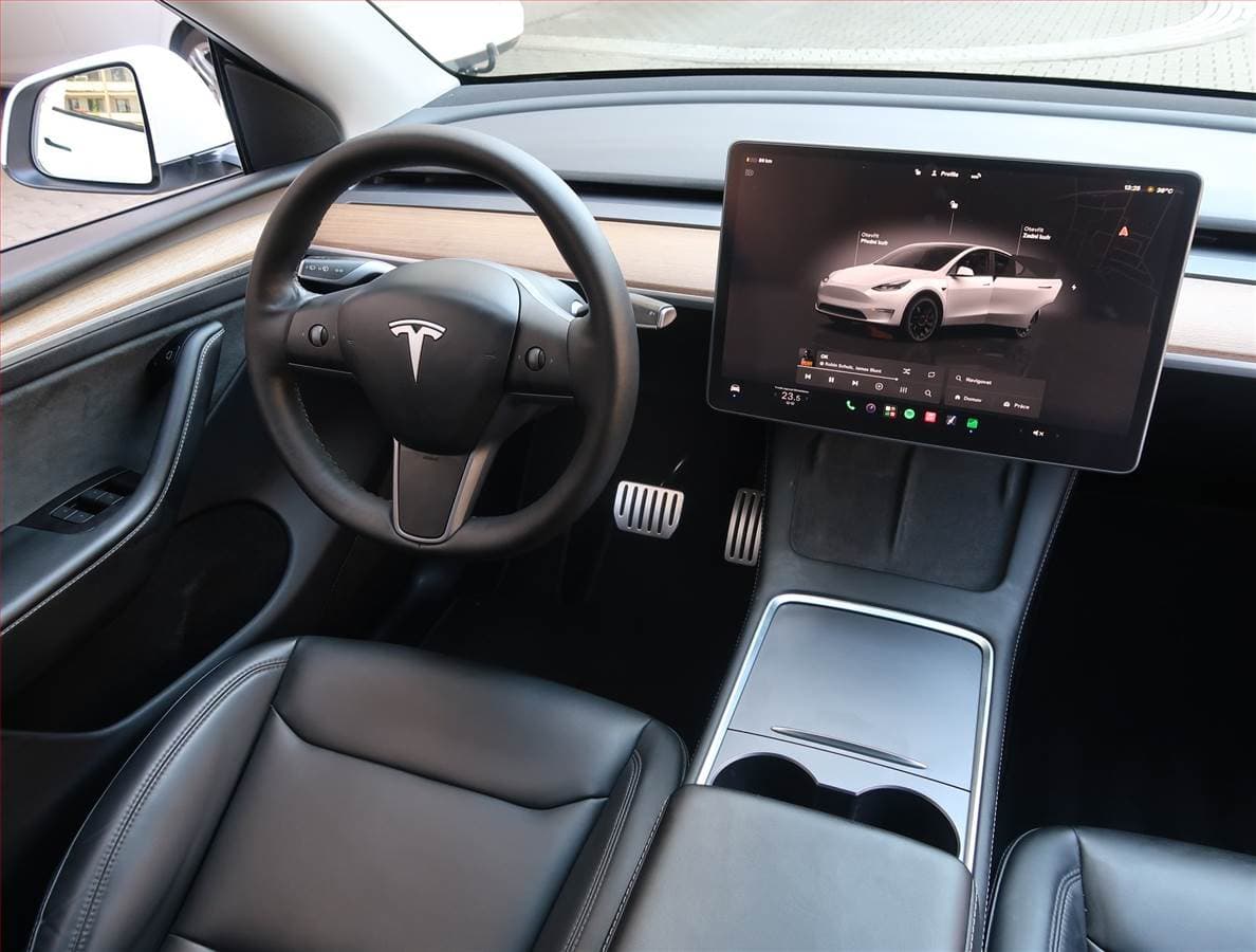 2022 Tesla MODEL Y - 7